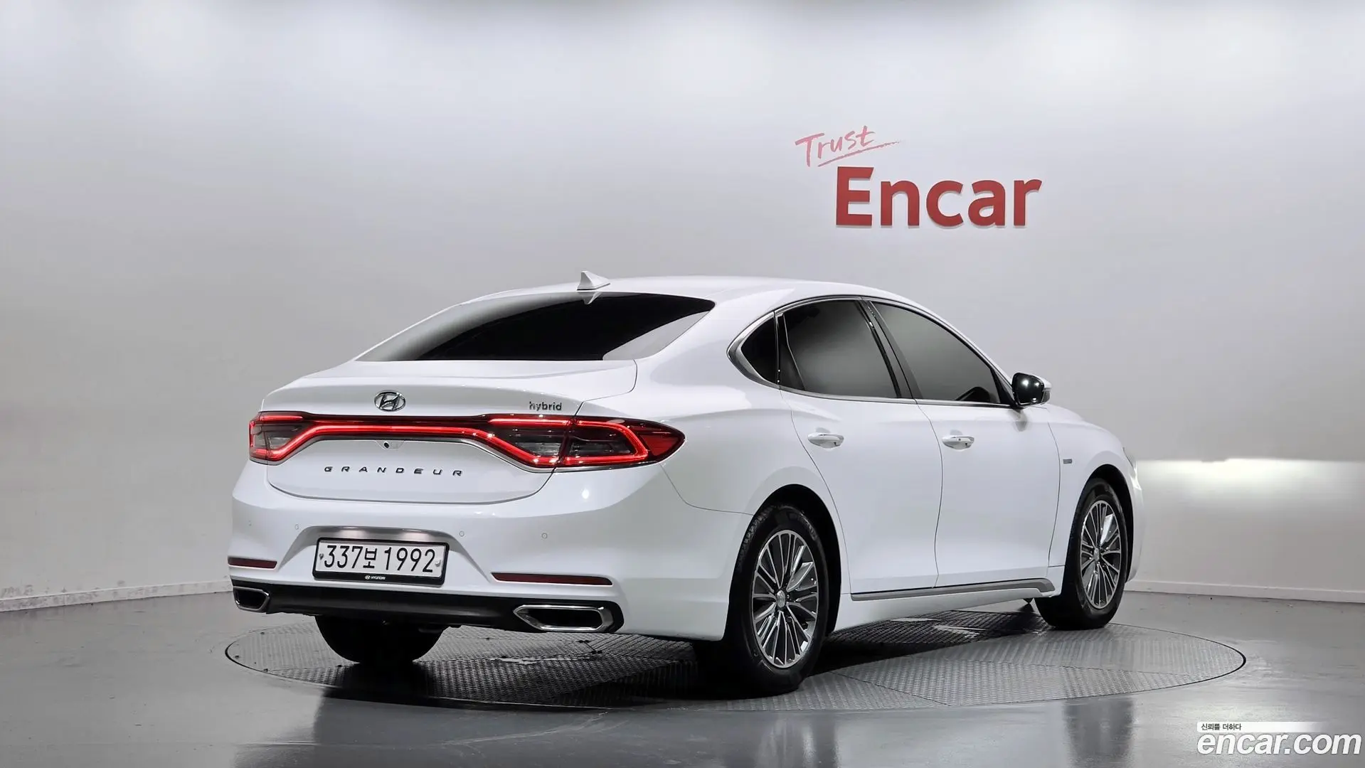 Main__Slider__Photo:Grandeur Hyundai 2019.8-1