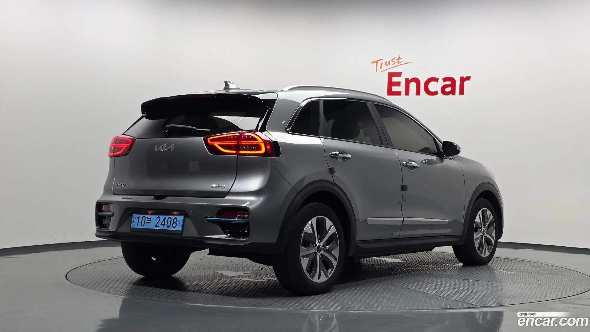 Main__Slider__Photo:Niro Kia 2021.6-1