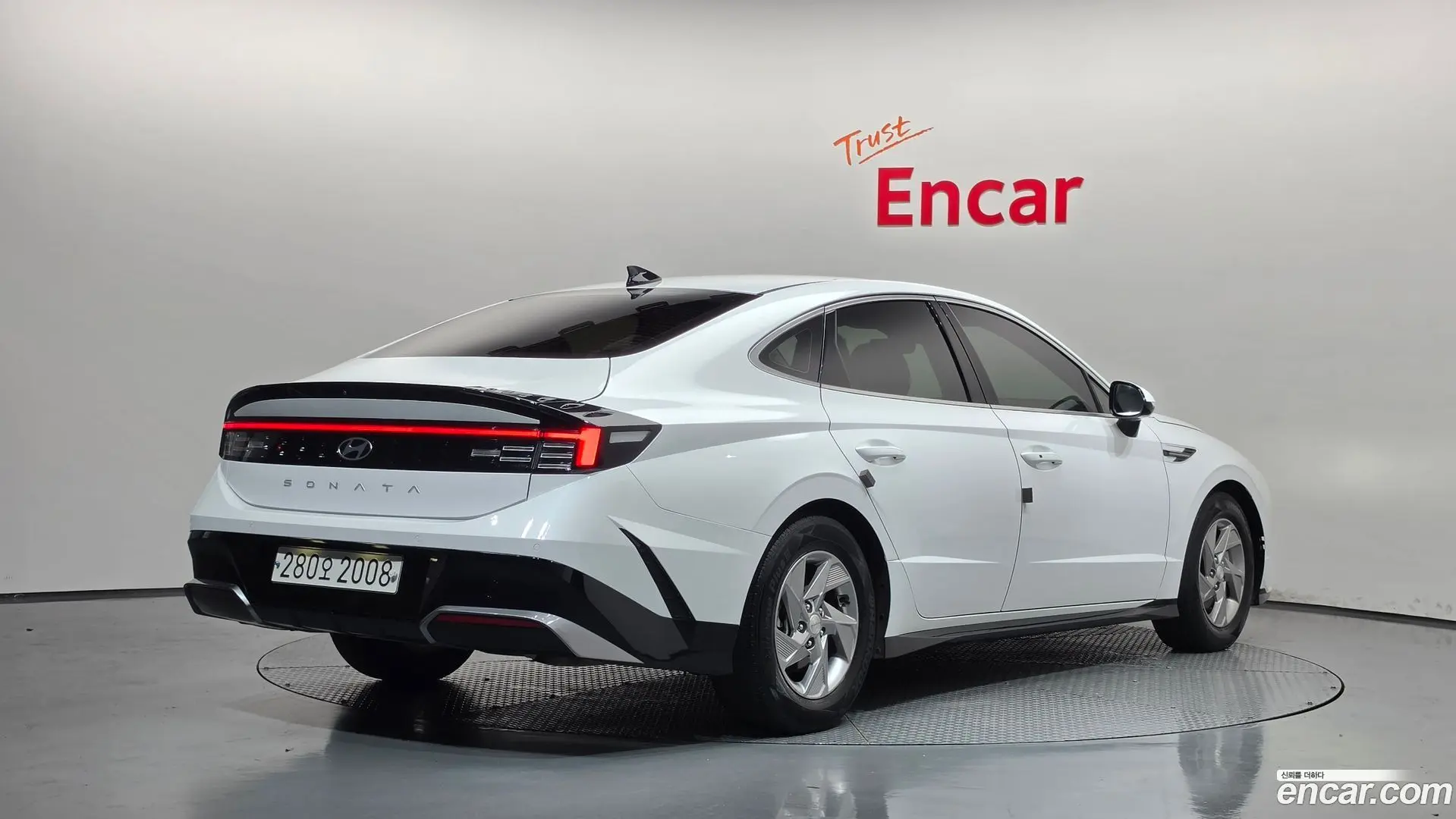 Main__Slider__Photo:Sonata Hyundai 2023.5-1