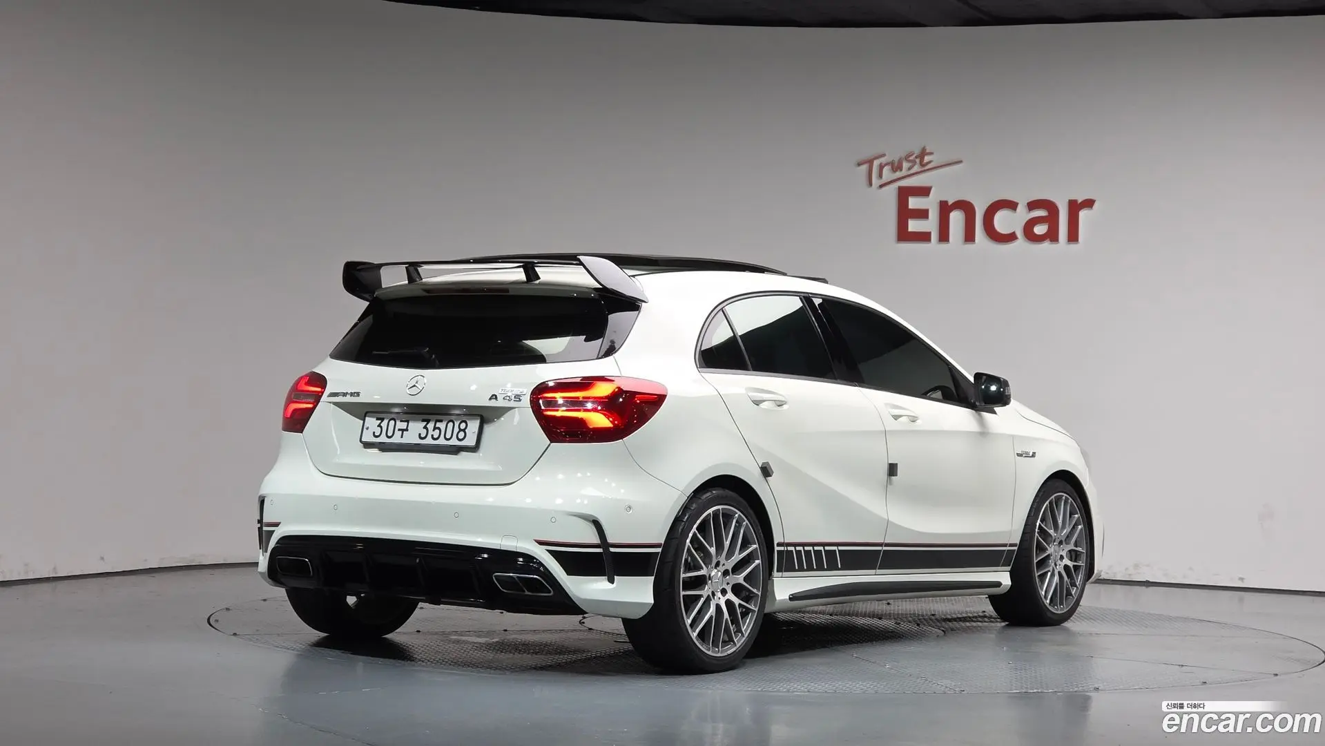 Main__Slider__Photo:A-Class Mercedes-Benz 2017.10-1