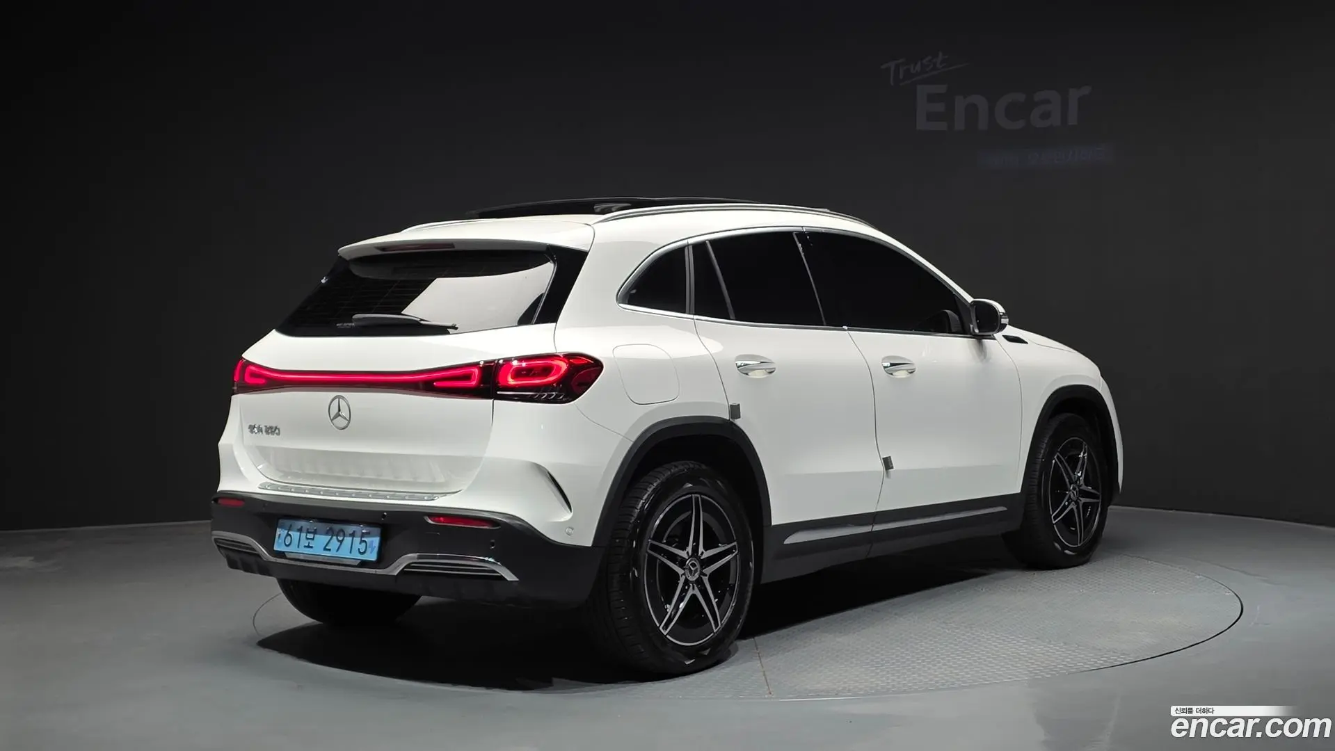 Main__Slider__Photo:EQA Mercedes-Benz 2022.9-1