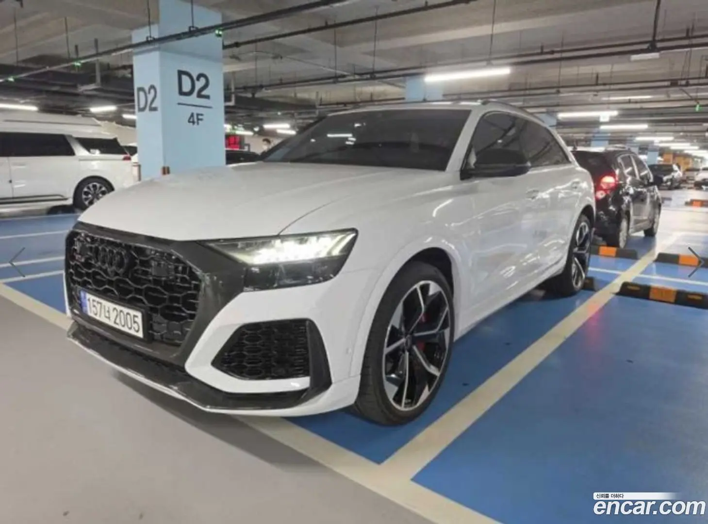 Main__Slider__Photo:RSQ8 Audi 2021.5-1