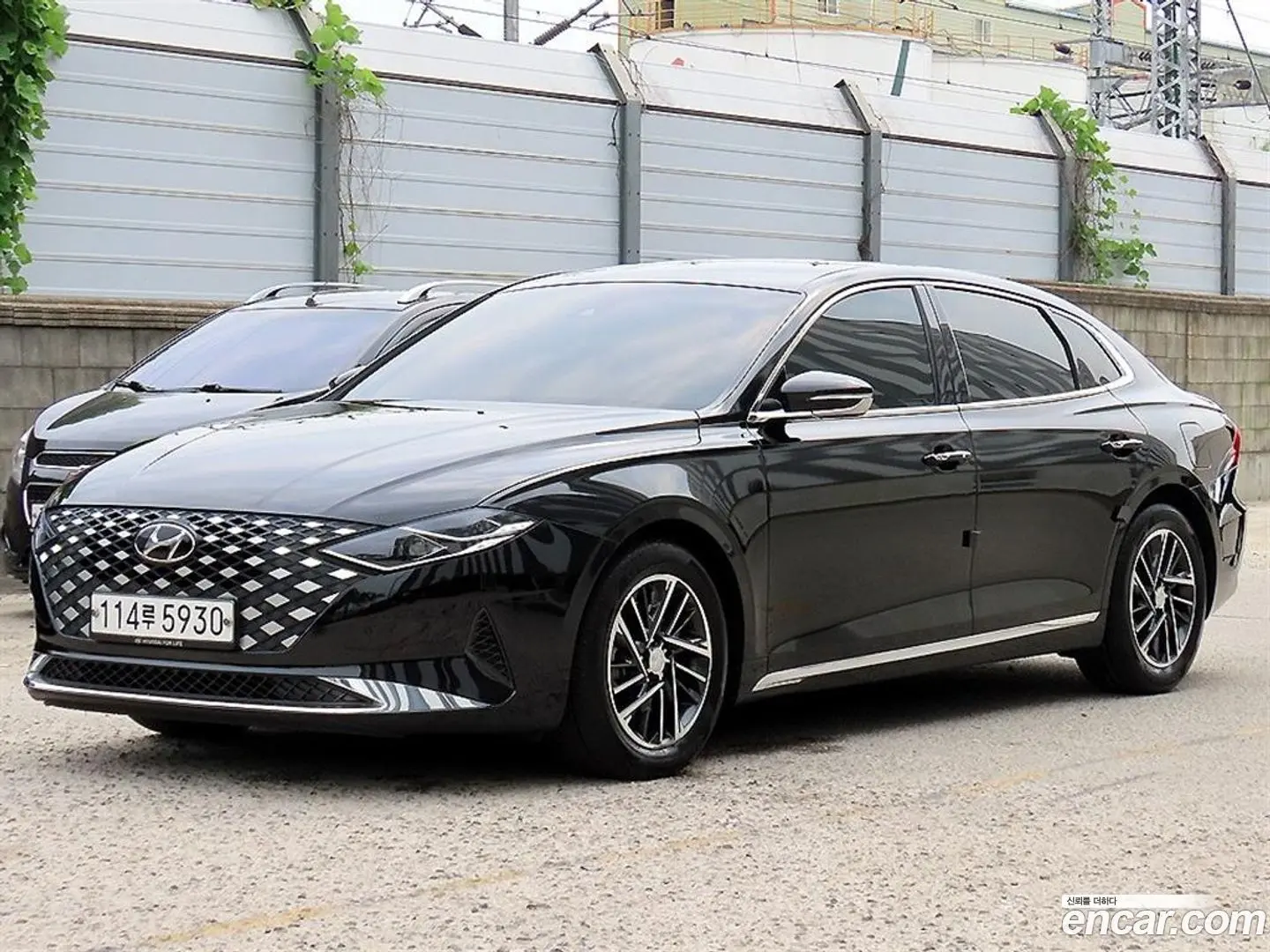 Main__Slider__Photo:Grandeur Hyundai 2020.1-1