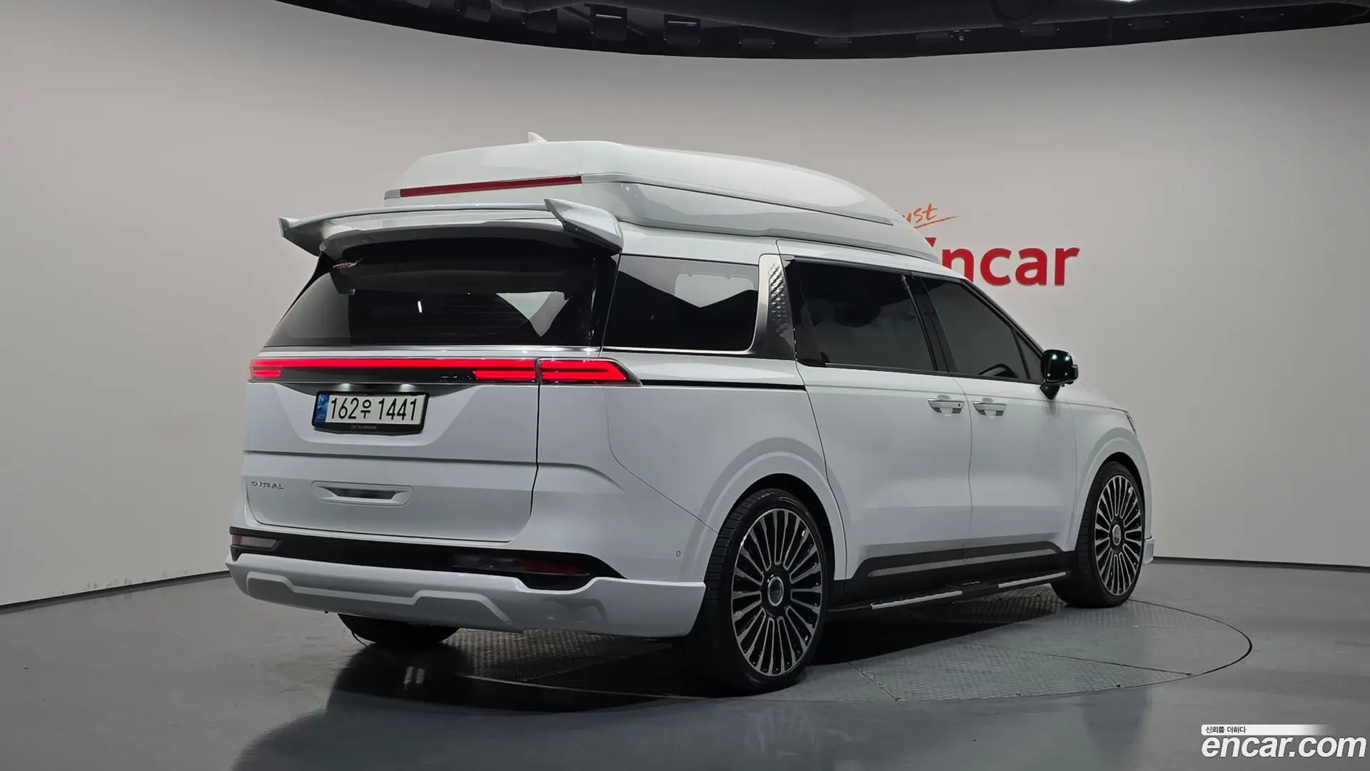 Main__Slider__Photo:Canival Kia 2021.8-1