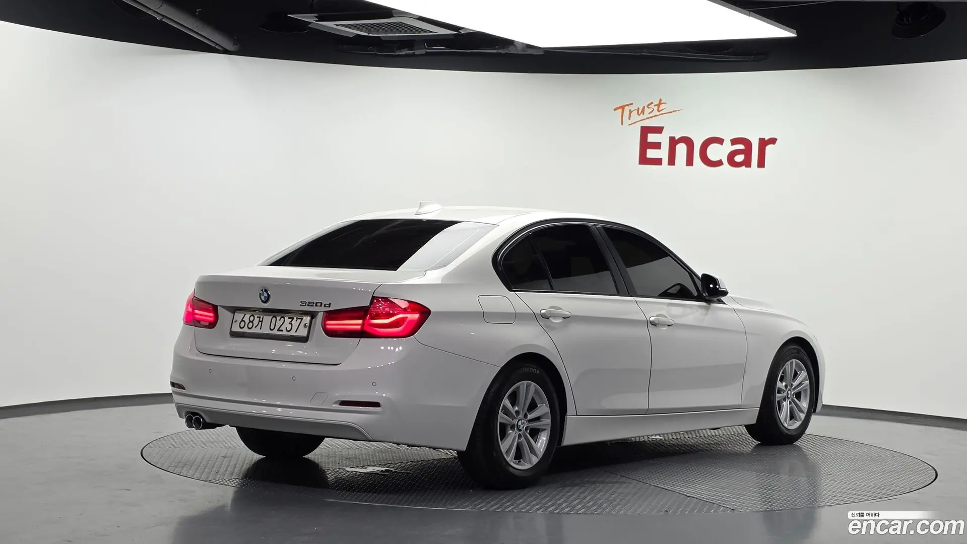 Main__Slider__Photo:3-Series BMW 2016.7-1