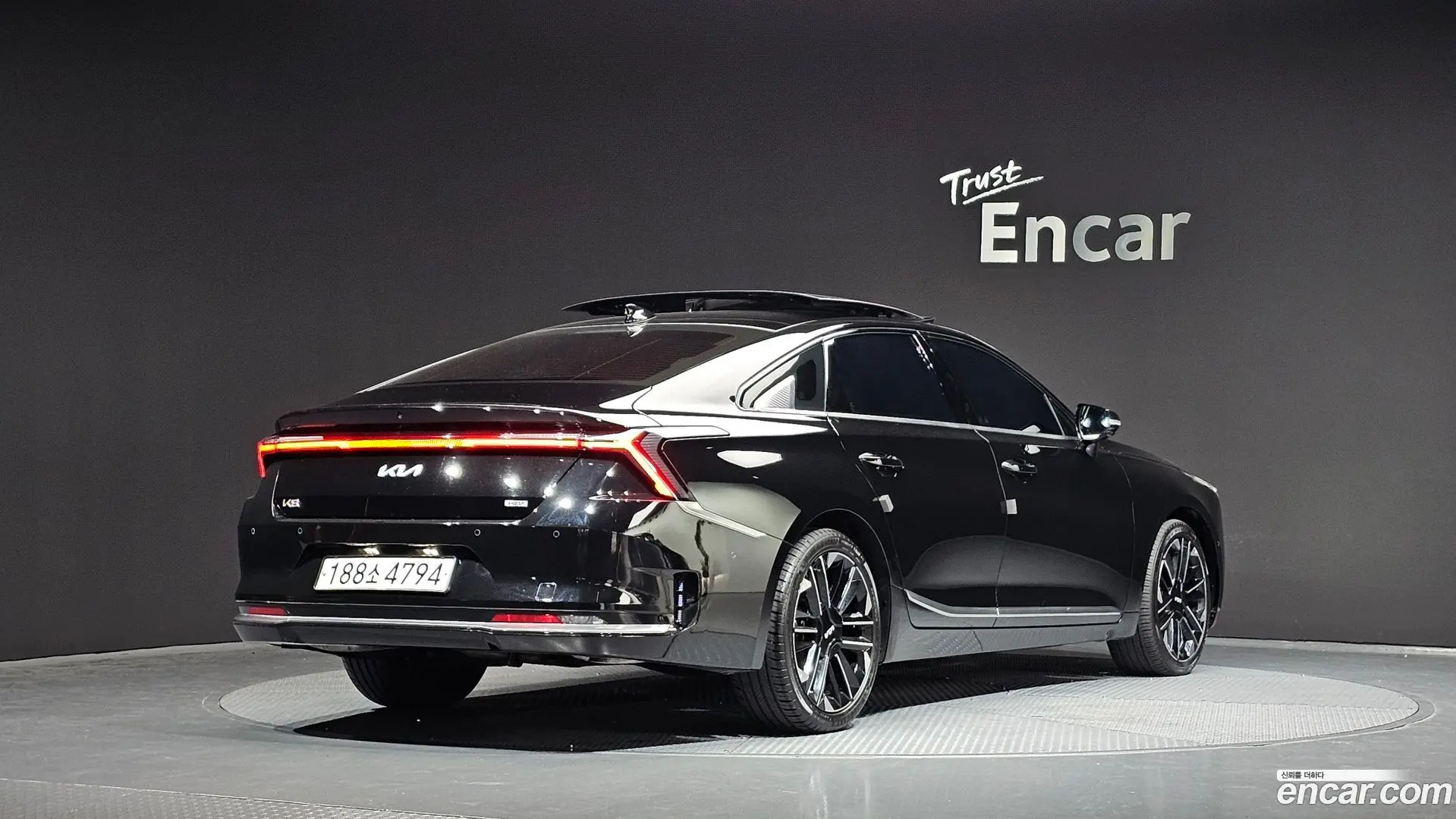 Main__Slider__Photo:K8 Kia 2024.9-1