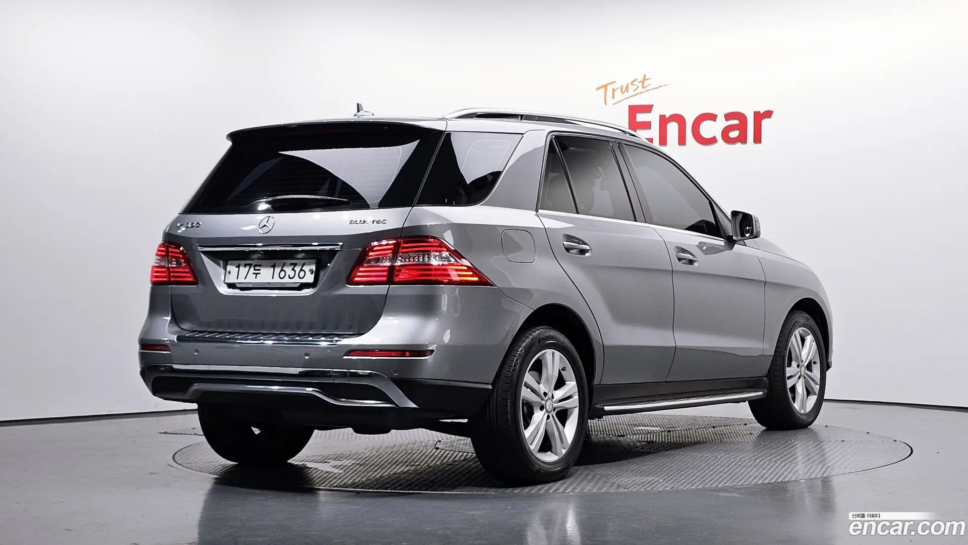 Main__Slider__Photo:M-class Mercedes-Benz 2014.3-1