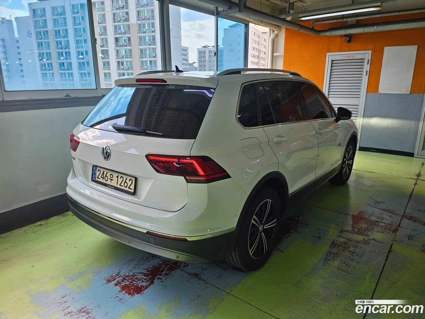 Main__Slider__Photo:Tiguan Volkswagen 2020.6-1
