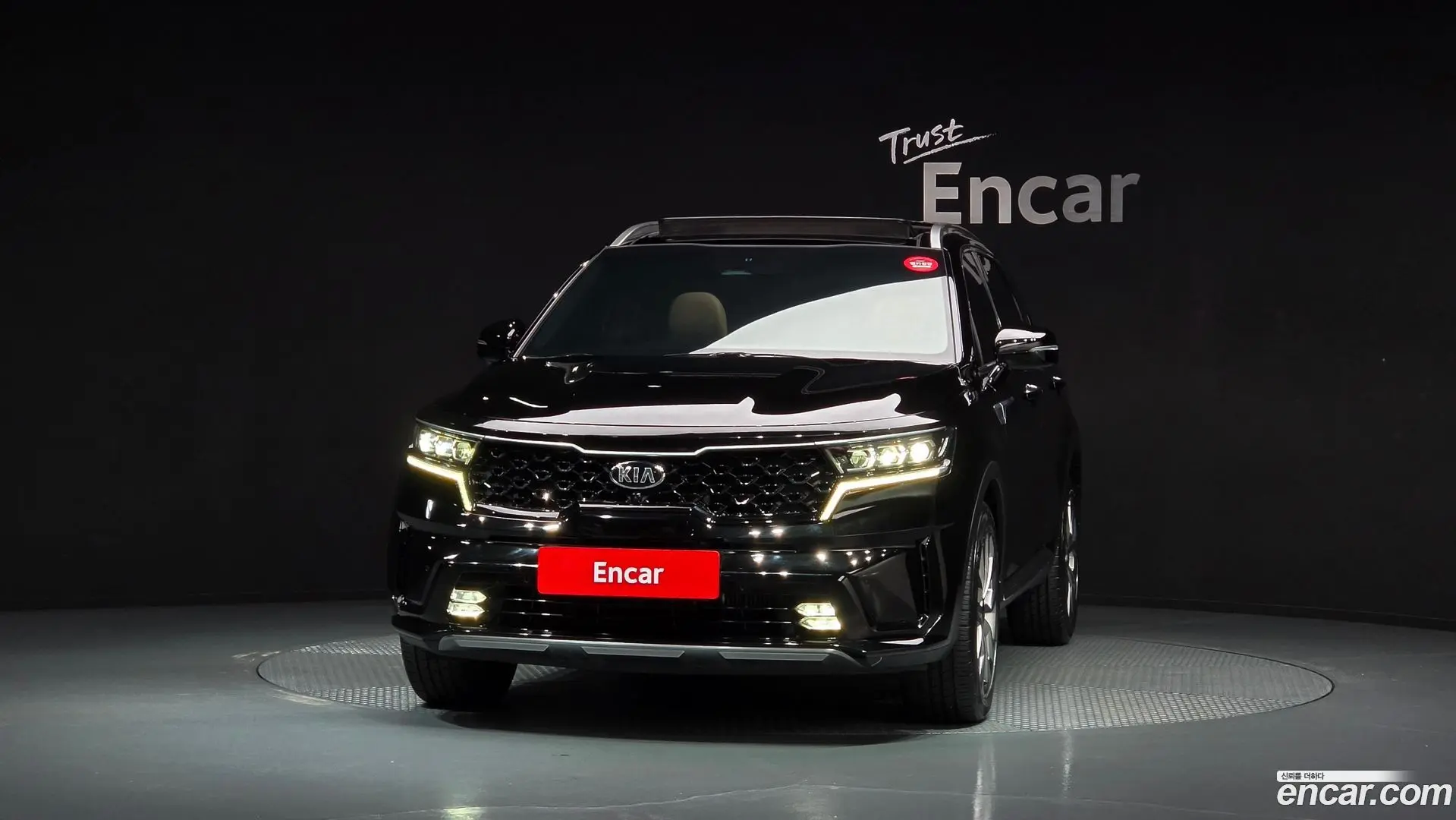 Main__Slider__Photo:Sorento Kia 2020.4-1