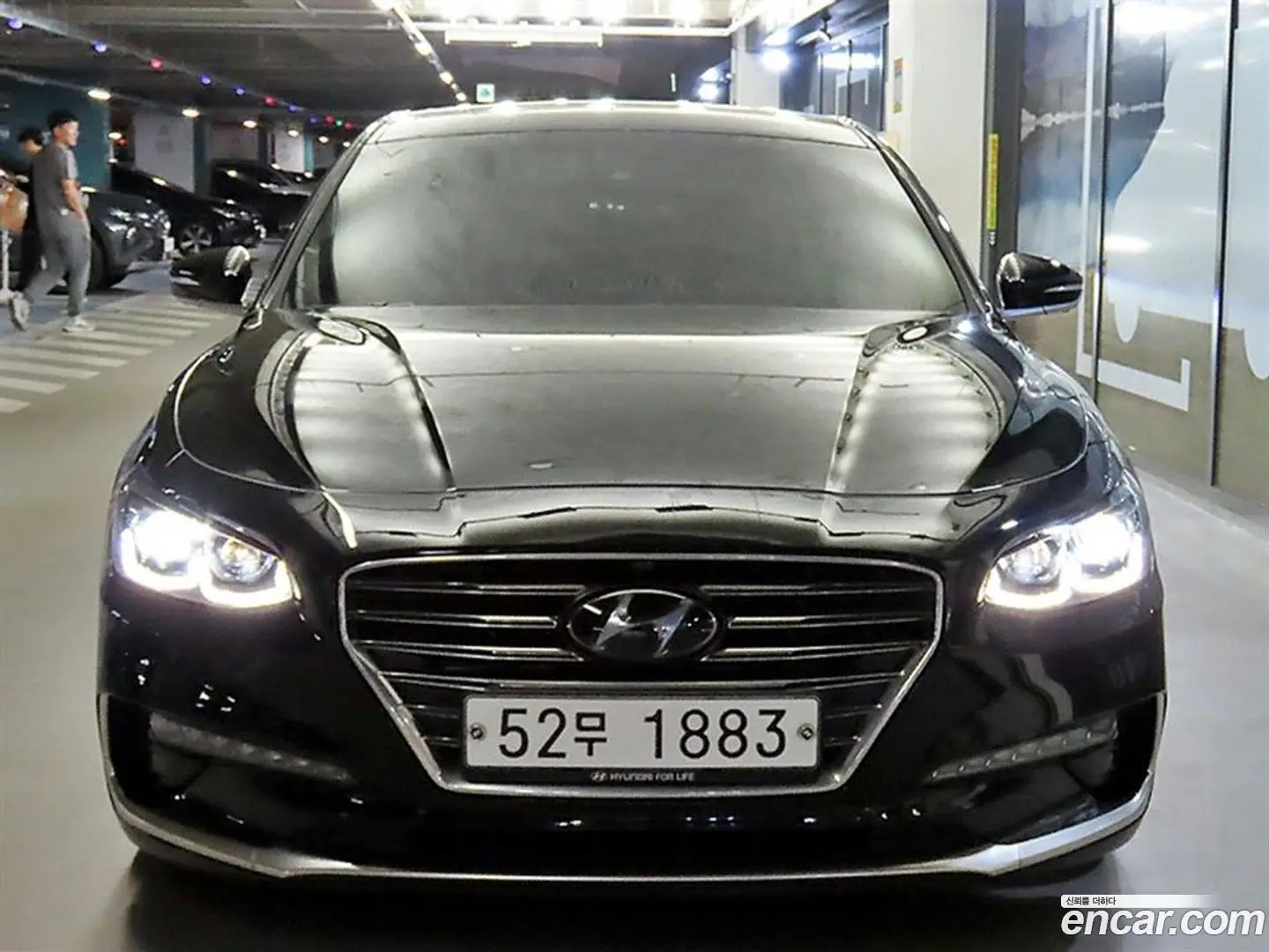Main__Slider__Photo:Grandeur Hyundai 2018.7-1