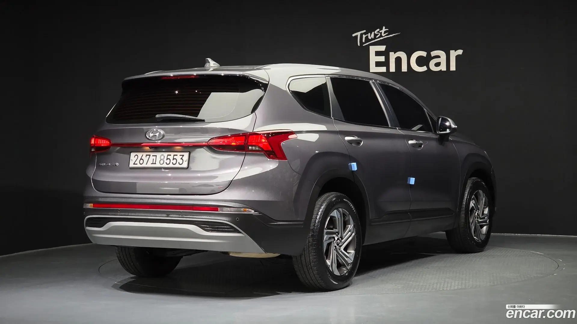 Main__Slider__Photo:Santafe Hyundai 2022.6-1