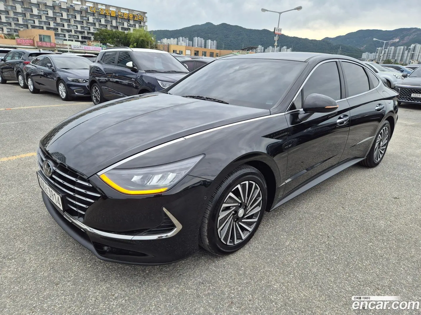 Main__Slider__Photo:Sonata Hyundai 2022.3-1