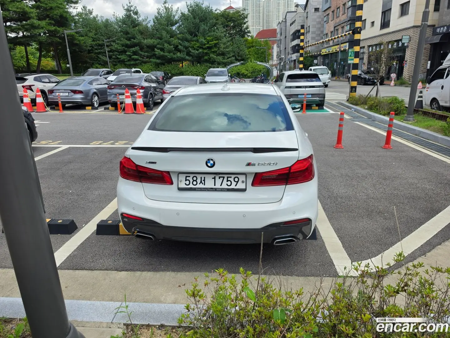 Main__Slider__Photo:5-Series BMW 2017.11-1