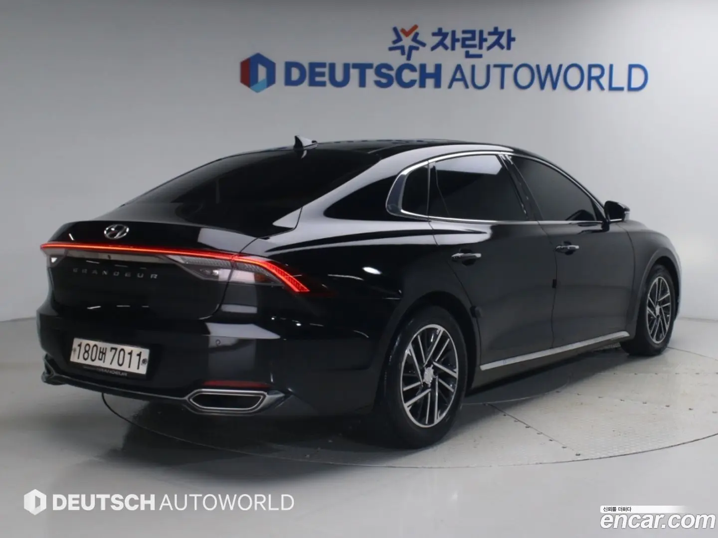 Main__Slider__Photo:Grandeur Hyundai 2020.6-1