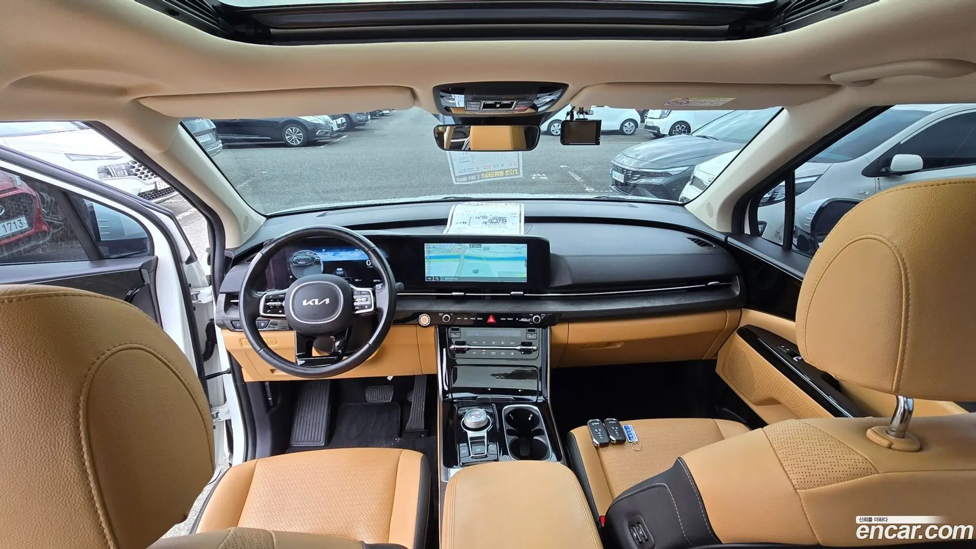 Main__Slider__Photo:Canival Kia 2022.5-1