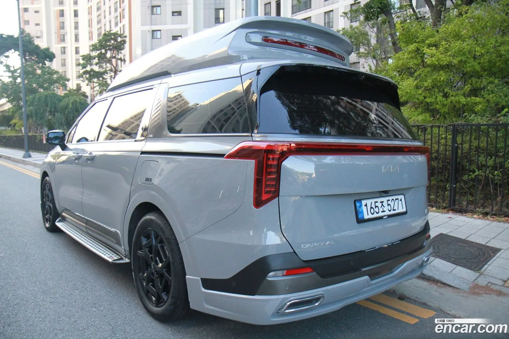 Main__Slider__Photo:Canival Kia 2024.7-1