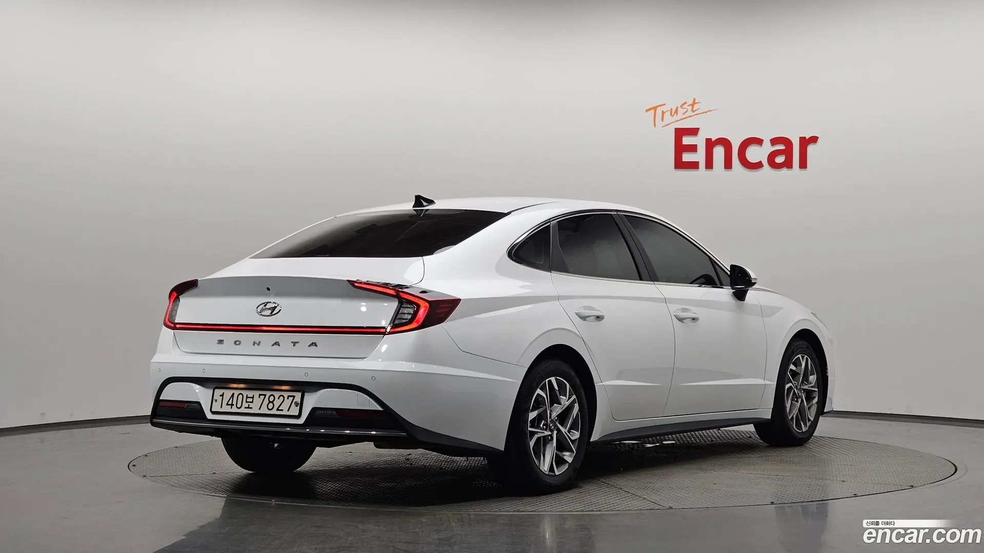 Main__Slider__Photo:Sonata Hyundai 2019.10-1