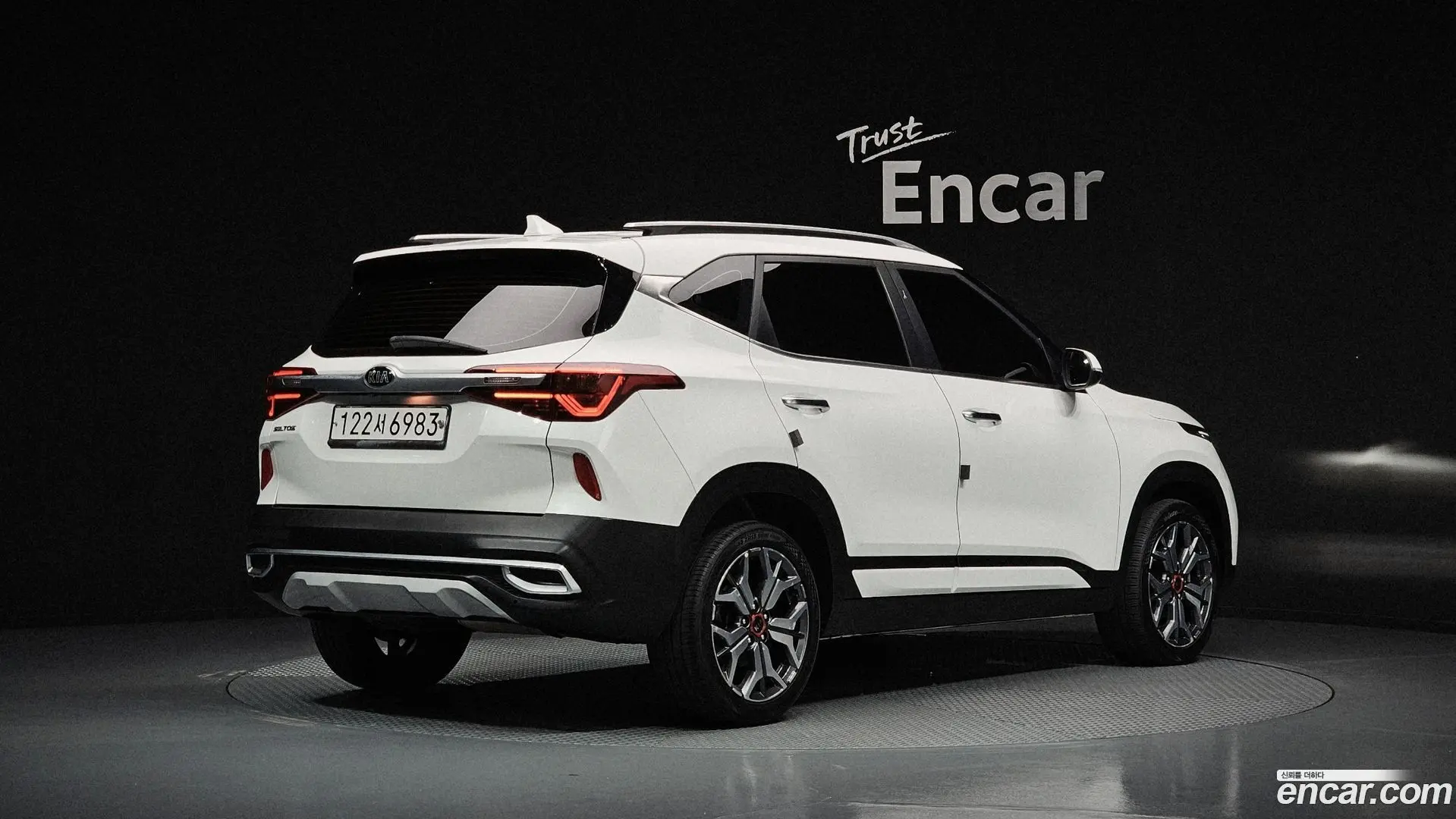 Main__Slider__Photo:Seltos Kia 2019.8-1
