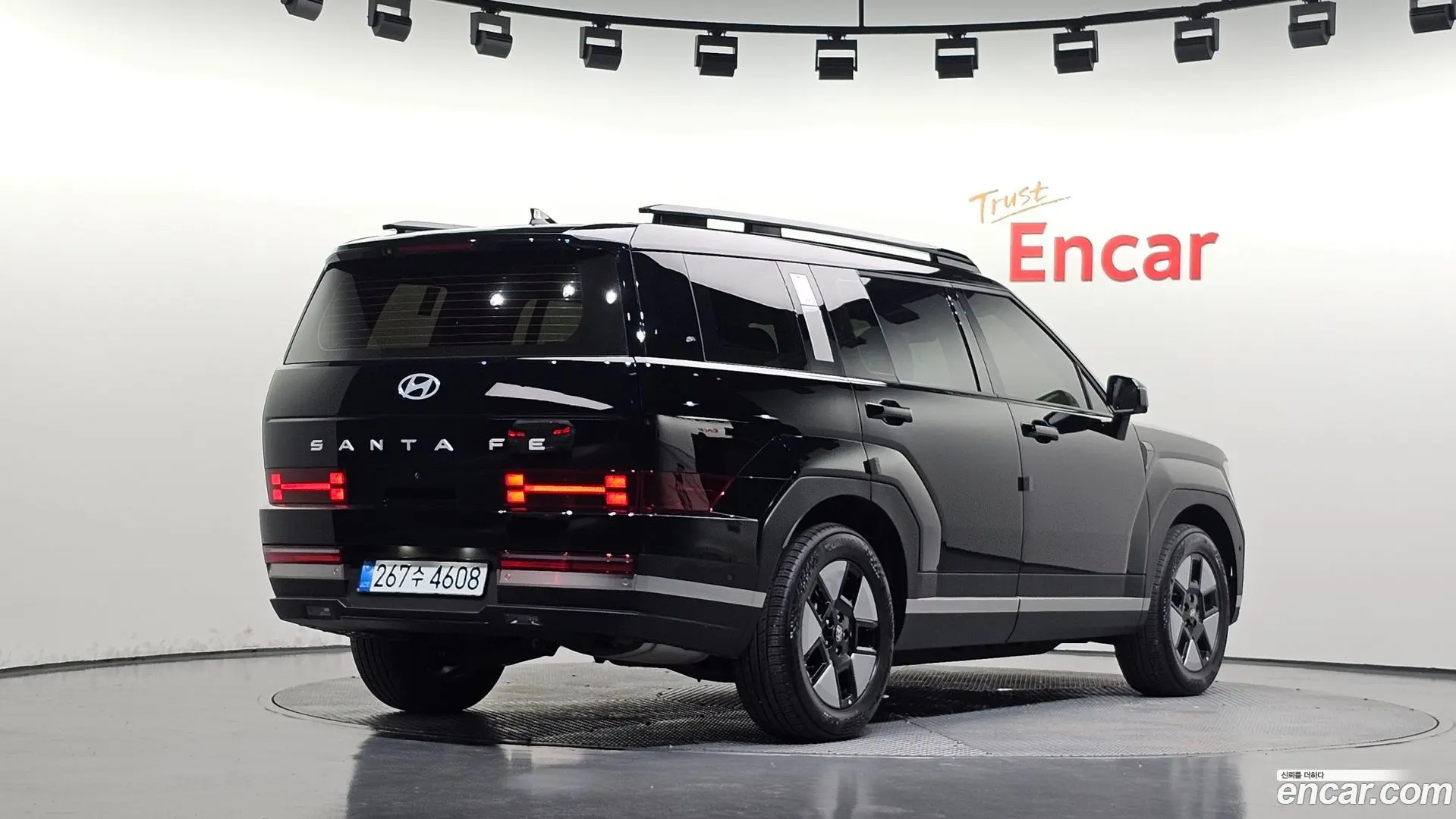 Main__Slider__Photo:Santafe Hyundai 2026.2-1