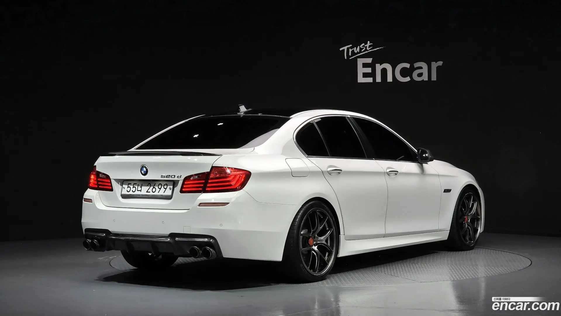 Main__Slider__Photo:5-Series BMW 2013.11-1
