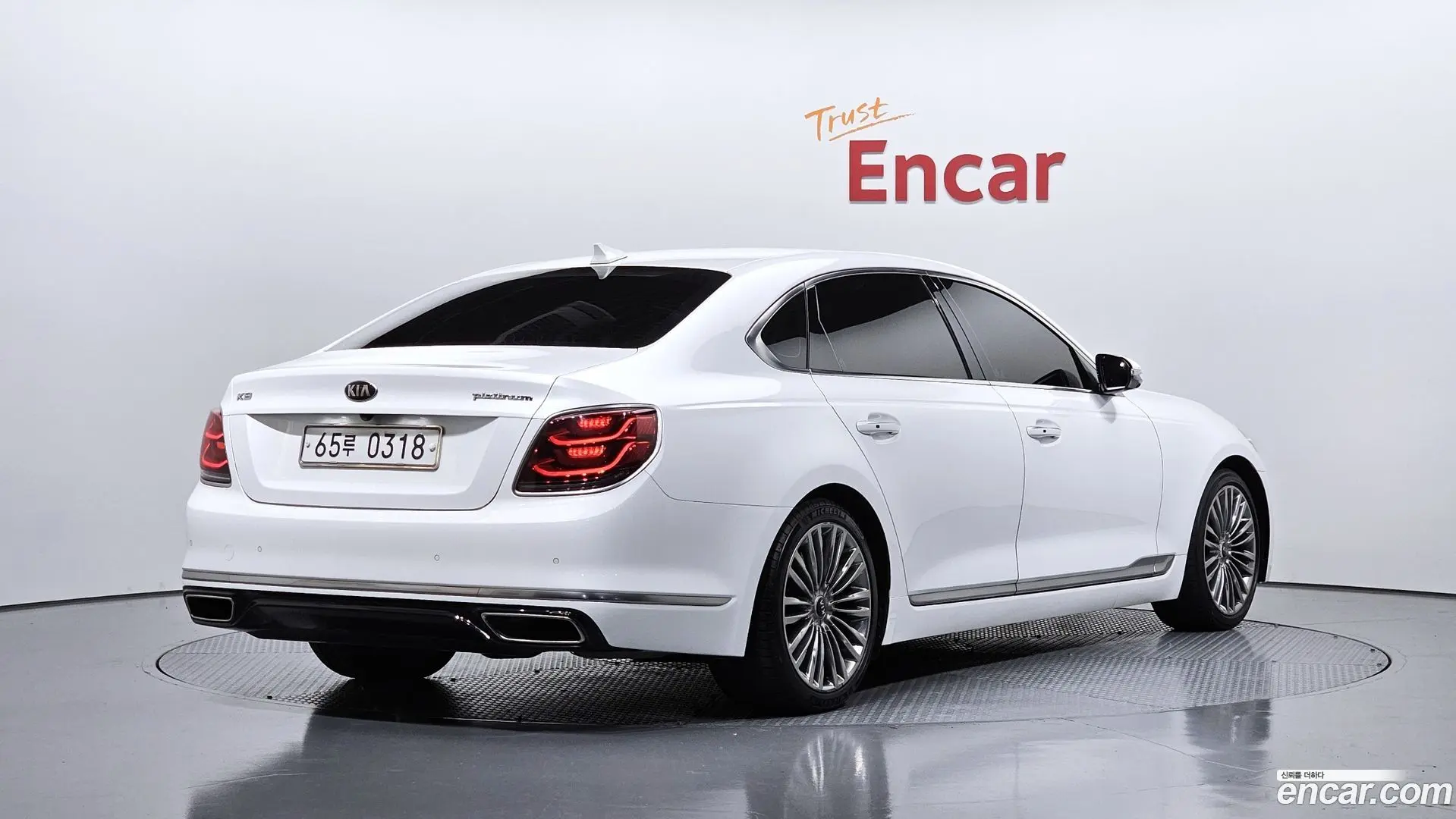Main__Slider__Photo:K9 Kia 2019.1-1