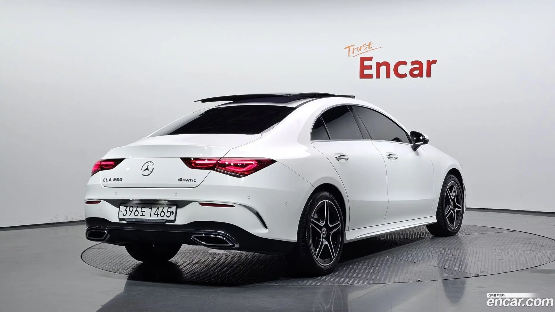 Main__Slider__Photo:CLA-Class Mercedes-Benz 2020.4-1