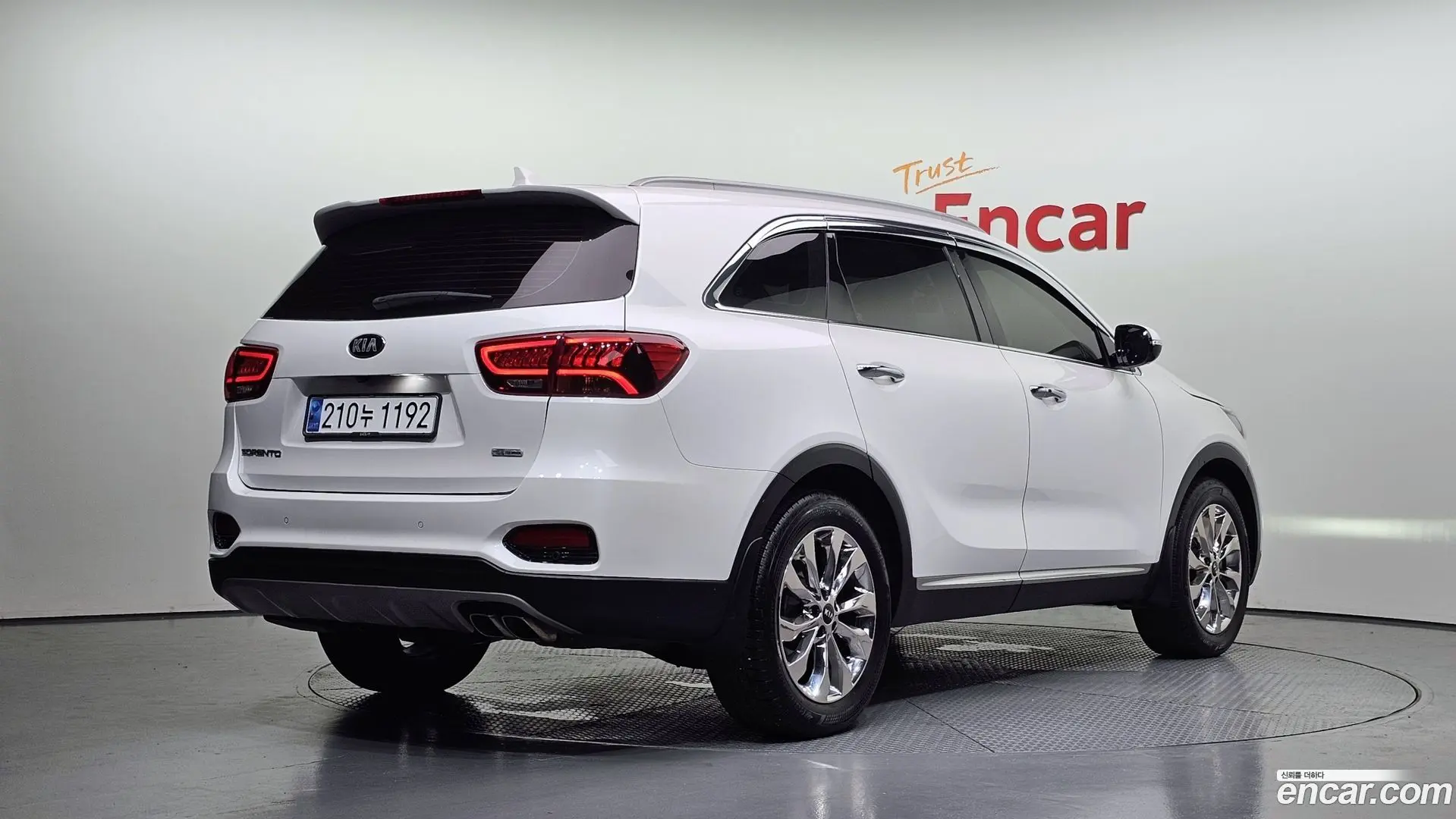 Main__Slider__Photo:Sorento Kia 2018.7-1