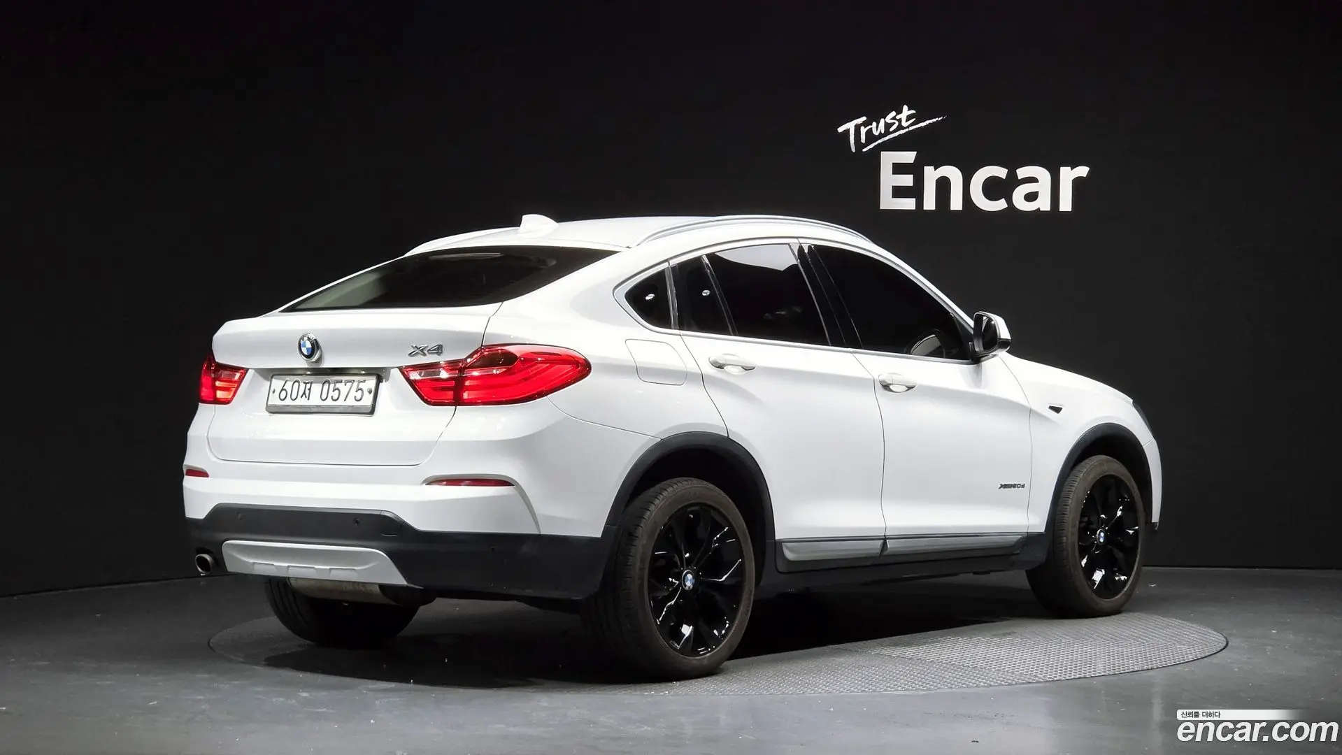 Main__Slider__Photo:X4 BMW 2016.5-1