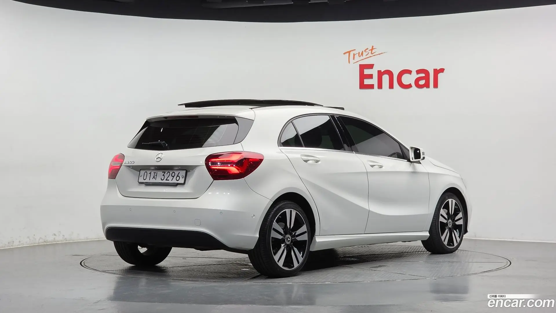 Main__Slider__Photo:A-Class Mercedes-Benz 2017.6-1