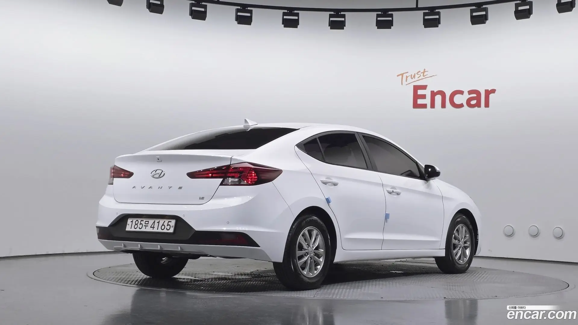 Main__Slider__Photo:AVANTE Hyundai 2019.9-1
