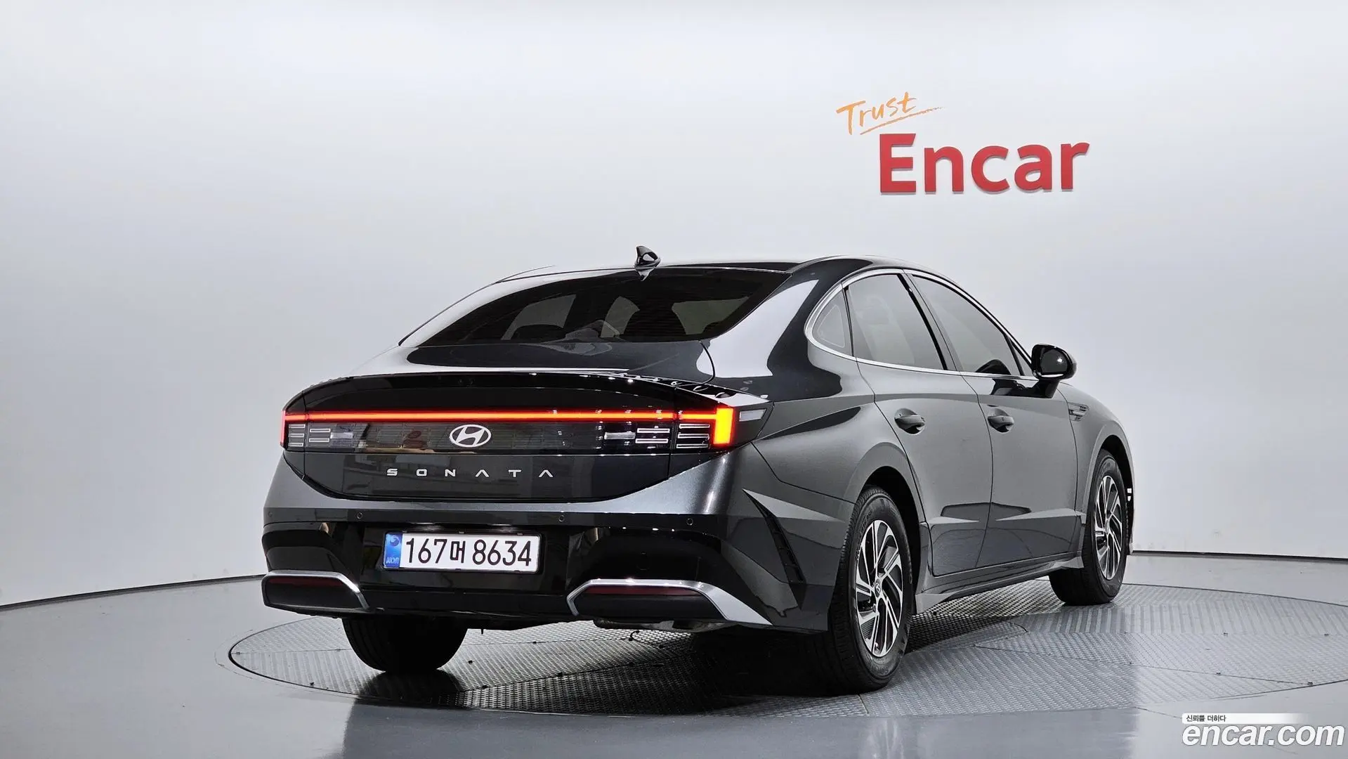 Main__Slider__Photo:Sonata Hyundai 2025.10-1