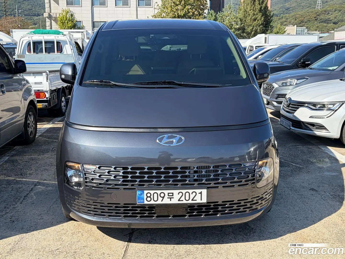 Main__Slider__Photo:Staria Hyundai 2024.1-1