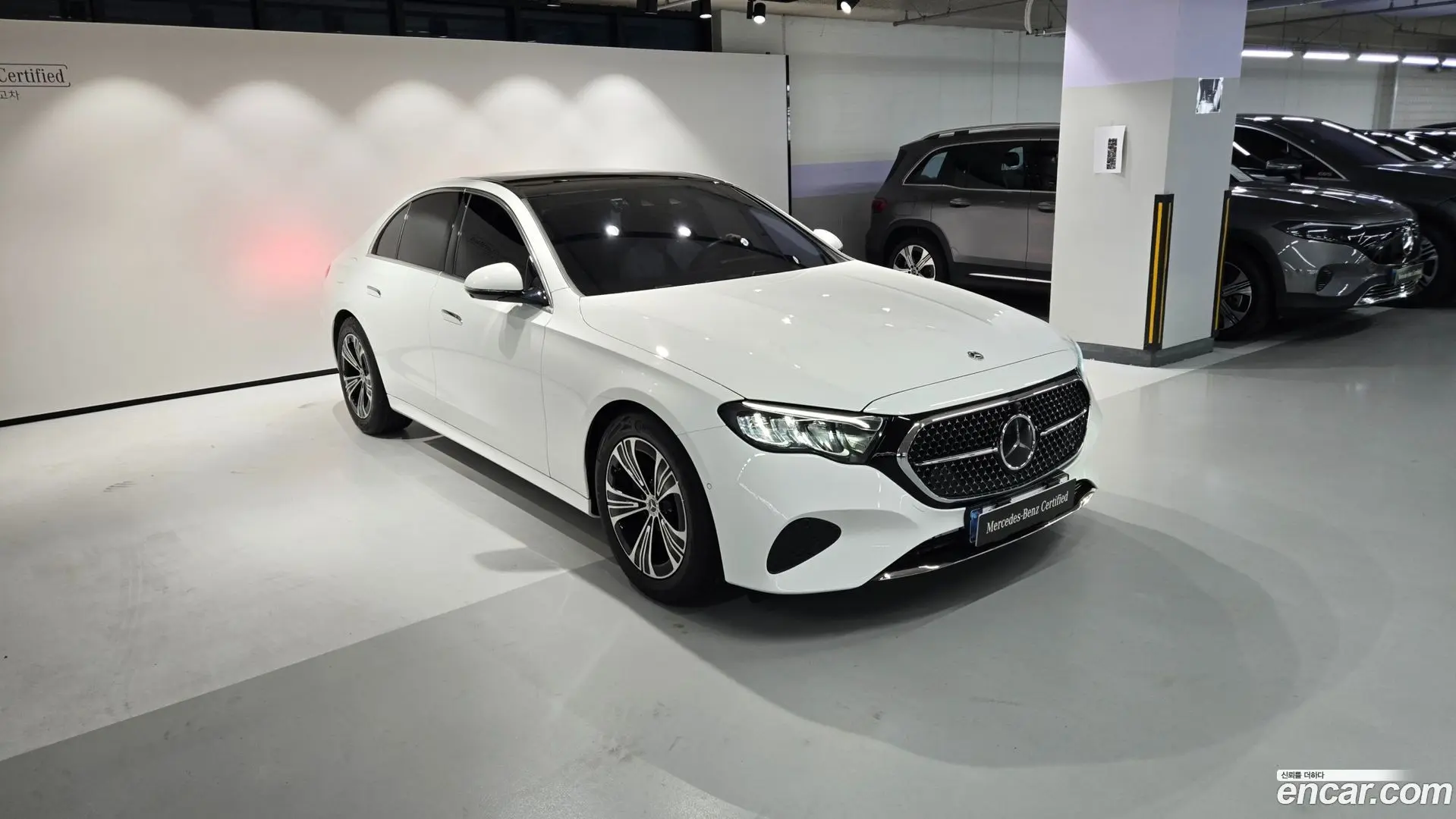 Main__Slider__Photo:E-Class Mercedes-Benz 2025.2-1