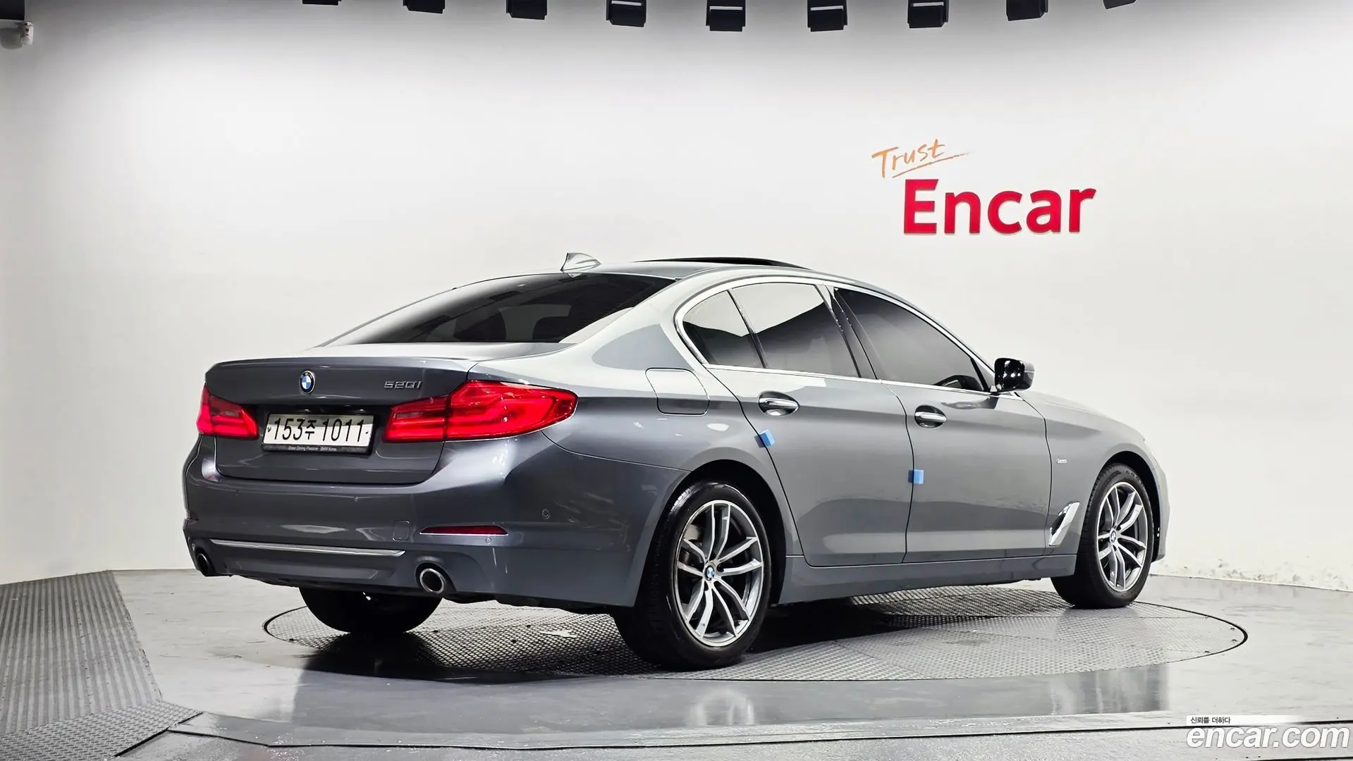 Main__Slider__Photo:5-Series BMW 2018.7-1