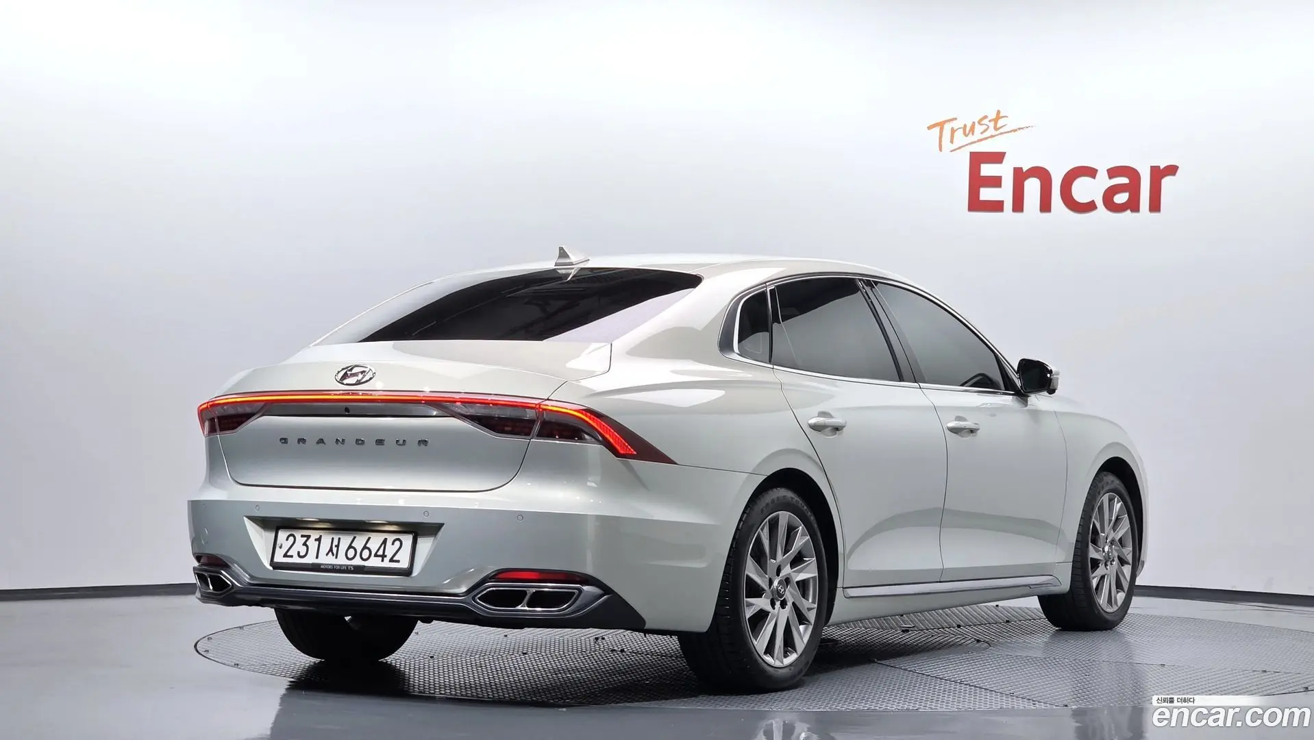 Main__Slider__Photo:Grandeur Hyundai 2020.0-1