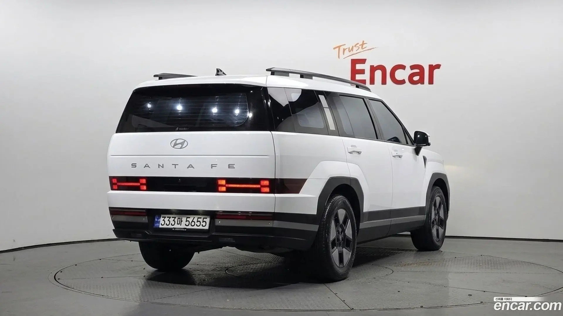 Main__Slider__Photo:Santafe Hyundai 2023.11-1