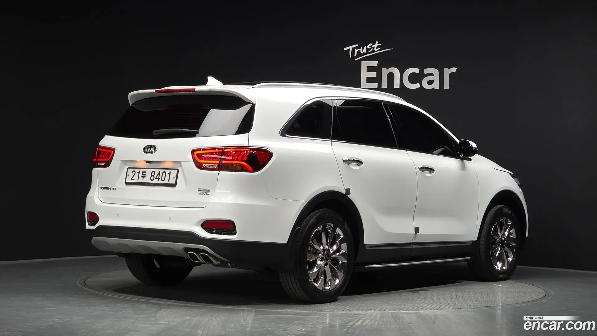 Main__Slider__Photo:Sorento Kia 2018.3-1