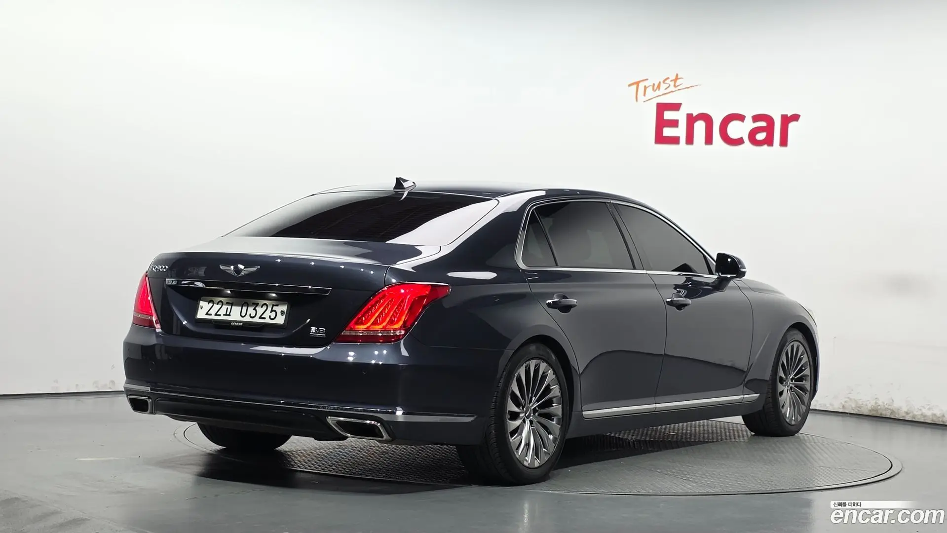 Main__Slider__Photo:EQ900 Genesis 2016.1-1