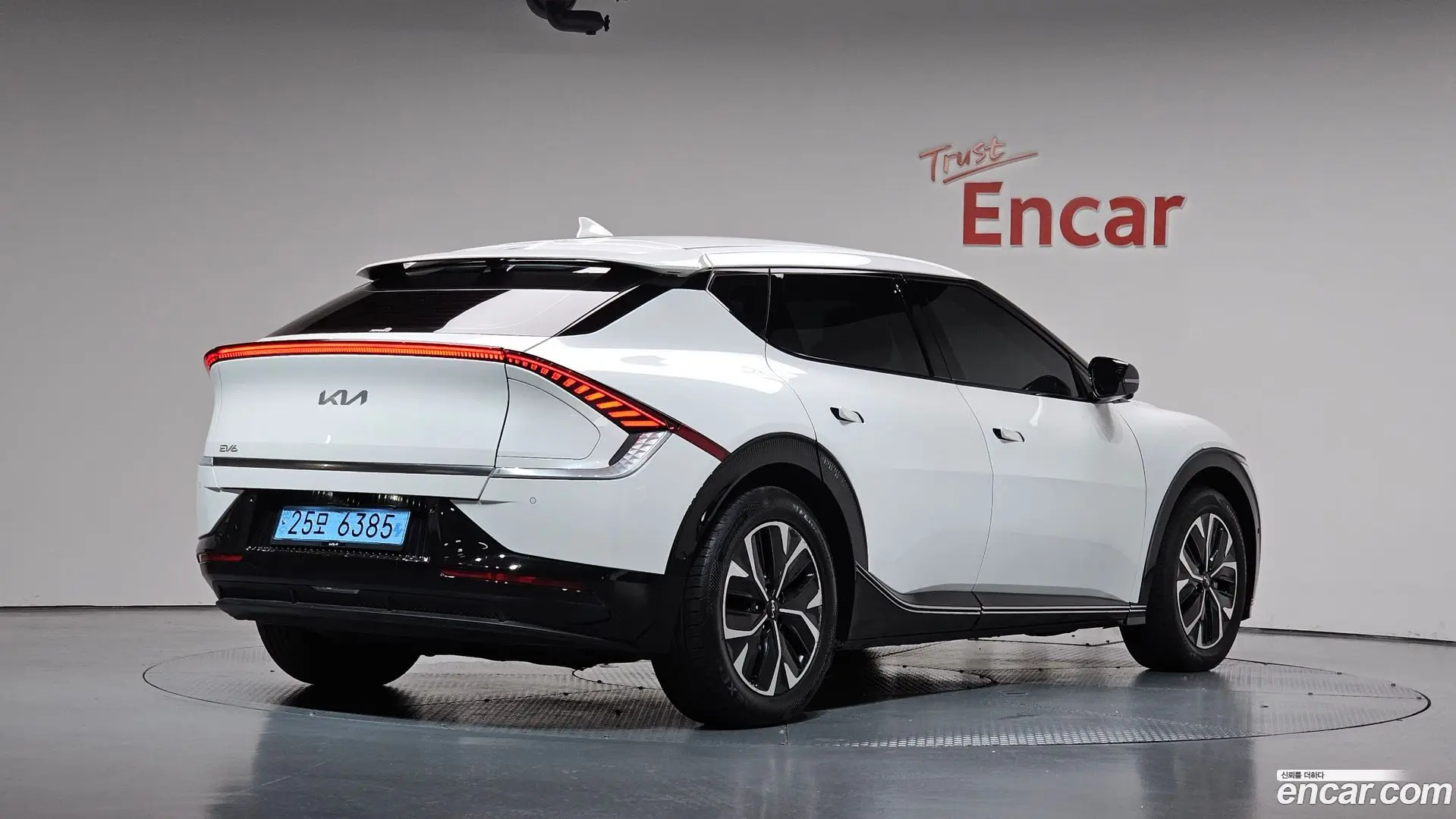 Main__Slider__Photo:EV6 Kia 2024.5-1