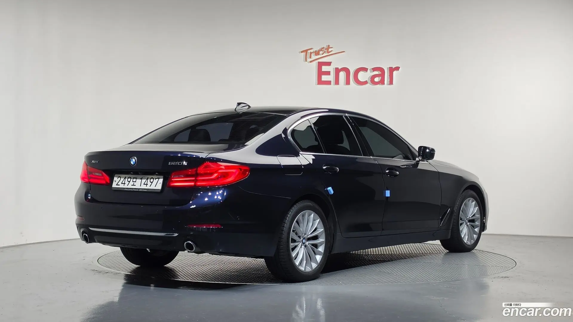 Main__Slider__Photo:5-Series BMW 2019.9-1