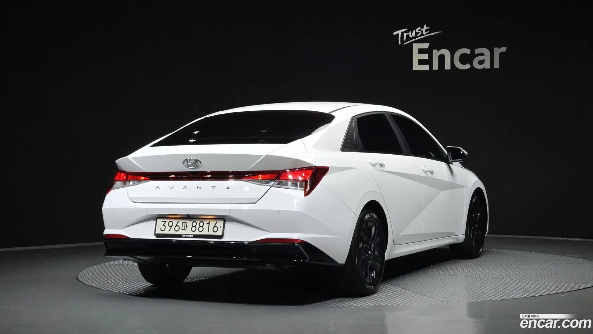 Main__Slider__Photo:AVANTE Hyundai 2023.1-1