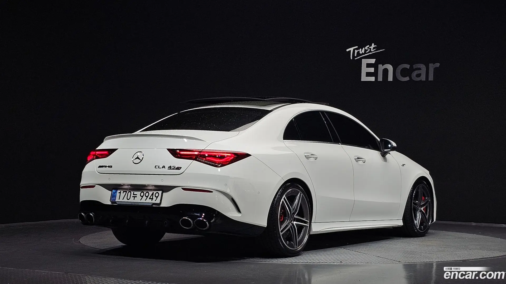 Main__Slider__Photo:CLA-Class Mercedes-Benz 2021.6-1