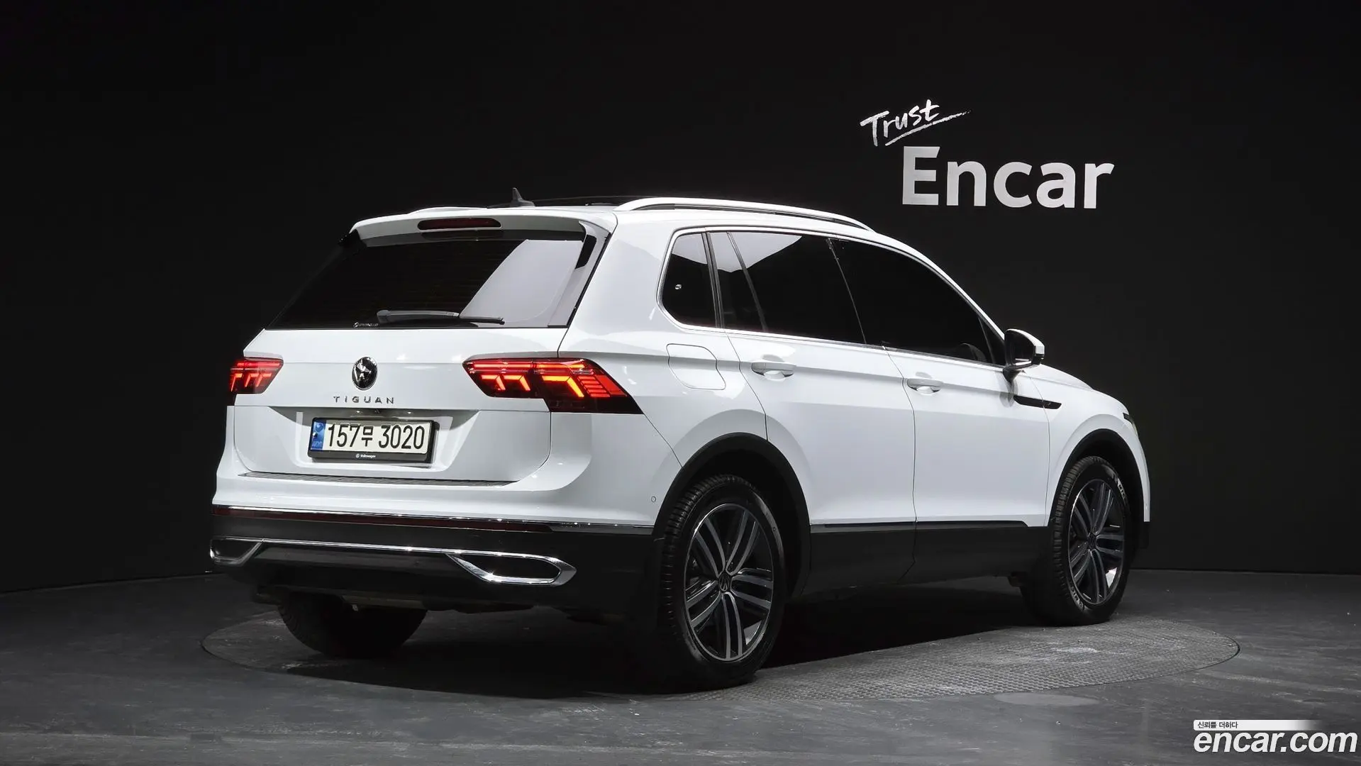 Main__Slider__Photo:Tiguan Volkswagen 2022.4-1
