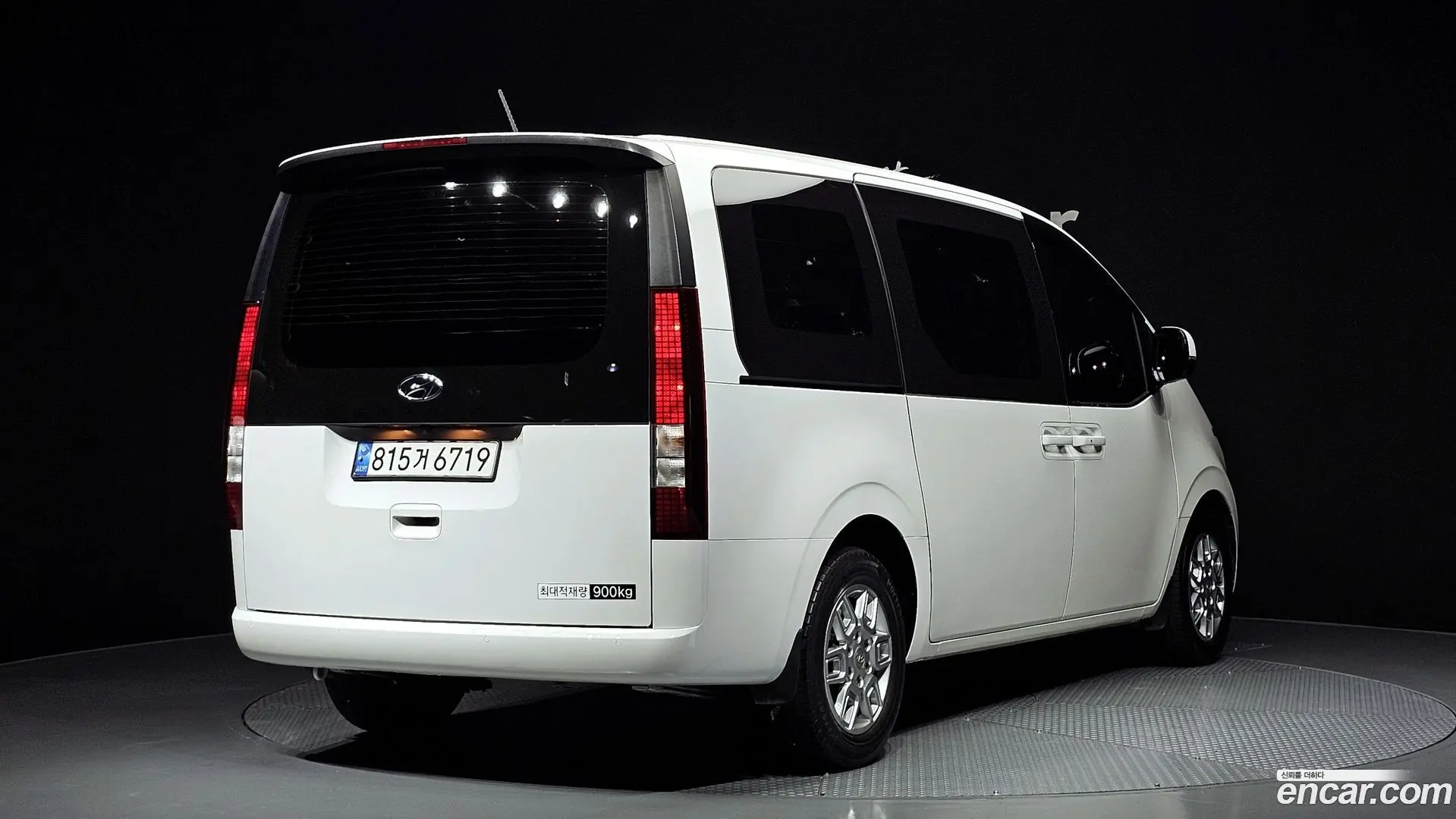 Main__Slider__Photo:Staria Hyundai 2024.1-1
