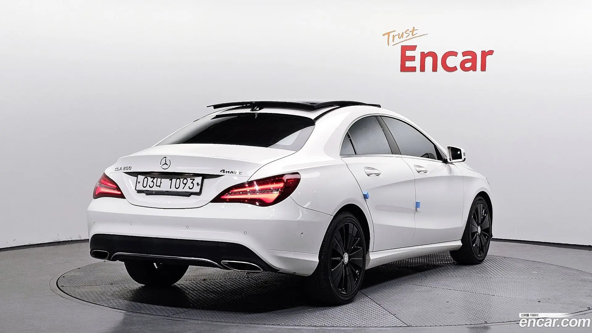 Main__Slider__Photo:CLA-Class Mercedes-Benz 2017.2-1