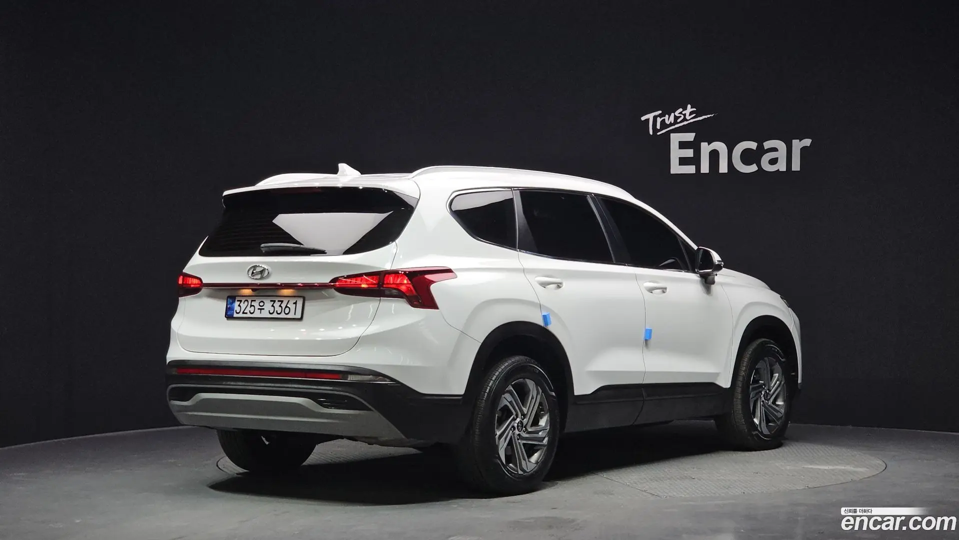 Main__Slider__Photo:Santafe Hyundai 2022.10-1