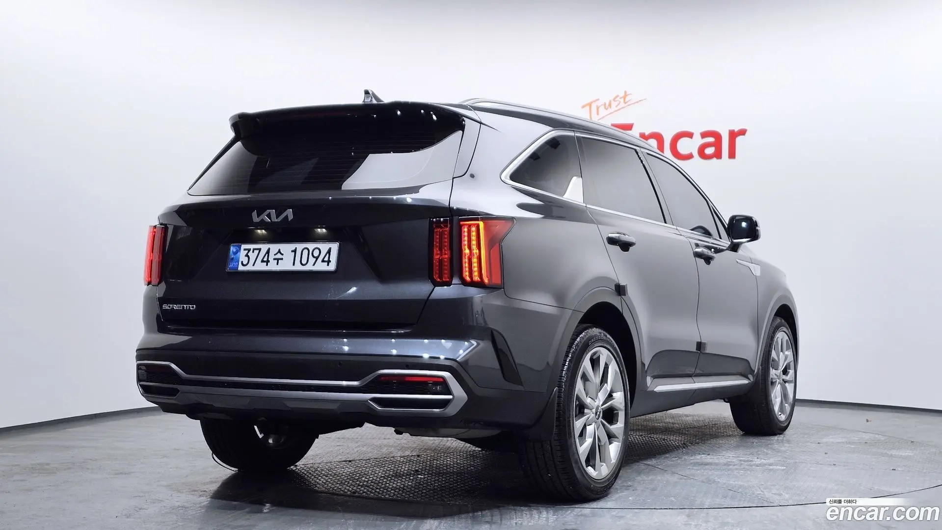 Main__Slider__Photo:Sorento Kia 2023.3-1