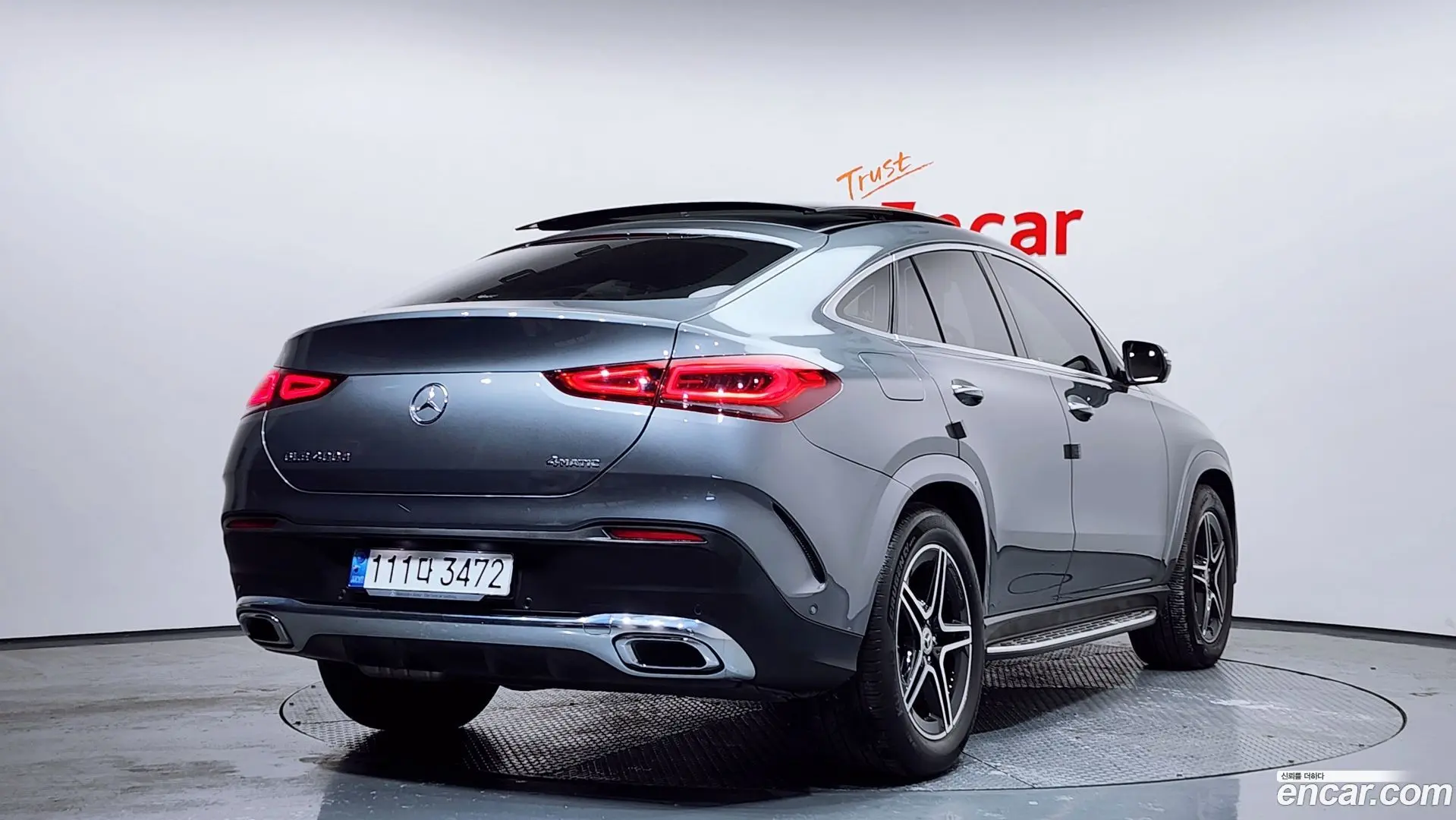 Main__Slider__Photo:GLE-Class Mercedes-Benz 2021.6-1
