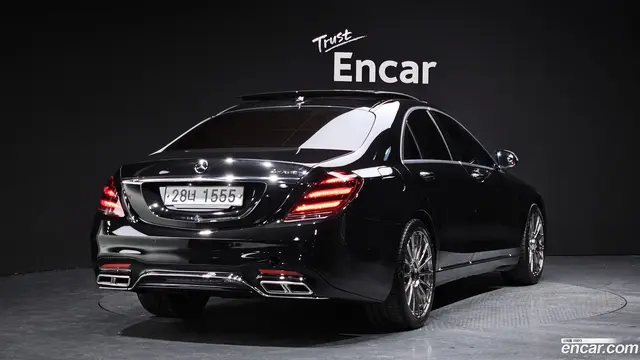 Main__Slider__Photo:S-Class Mercedes-Benz 2015.0-1
