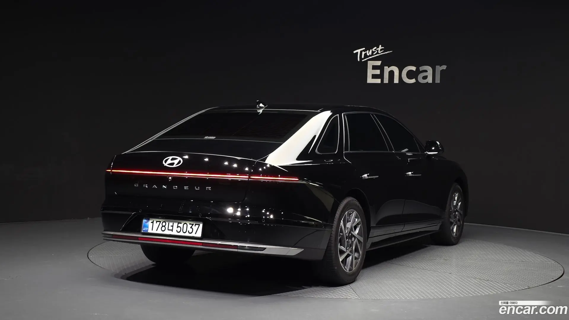 Main__Slider__Photo:Grandeur Hyundai 2026.0-1